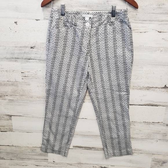 New York & Company Pants - New York & Company Black White Squares Capris Size 2